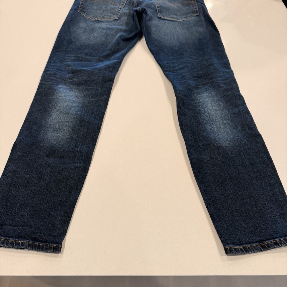 Lucky Brand Jeans Mens 31x32 Blue 411 Athletic Taper Fit Stretch Denim Pants - Picture 13 of 13